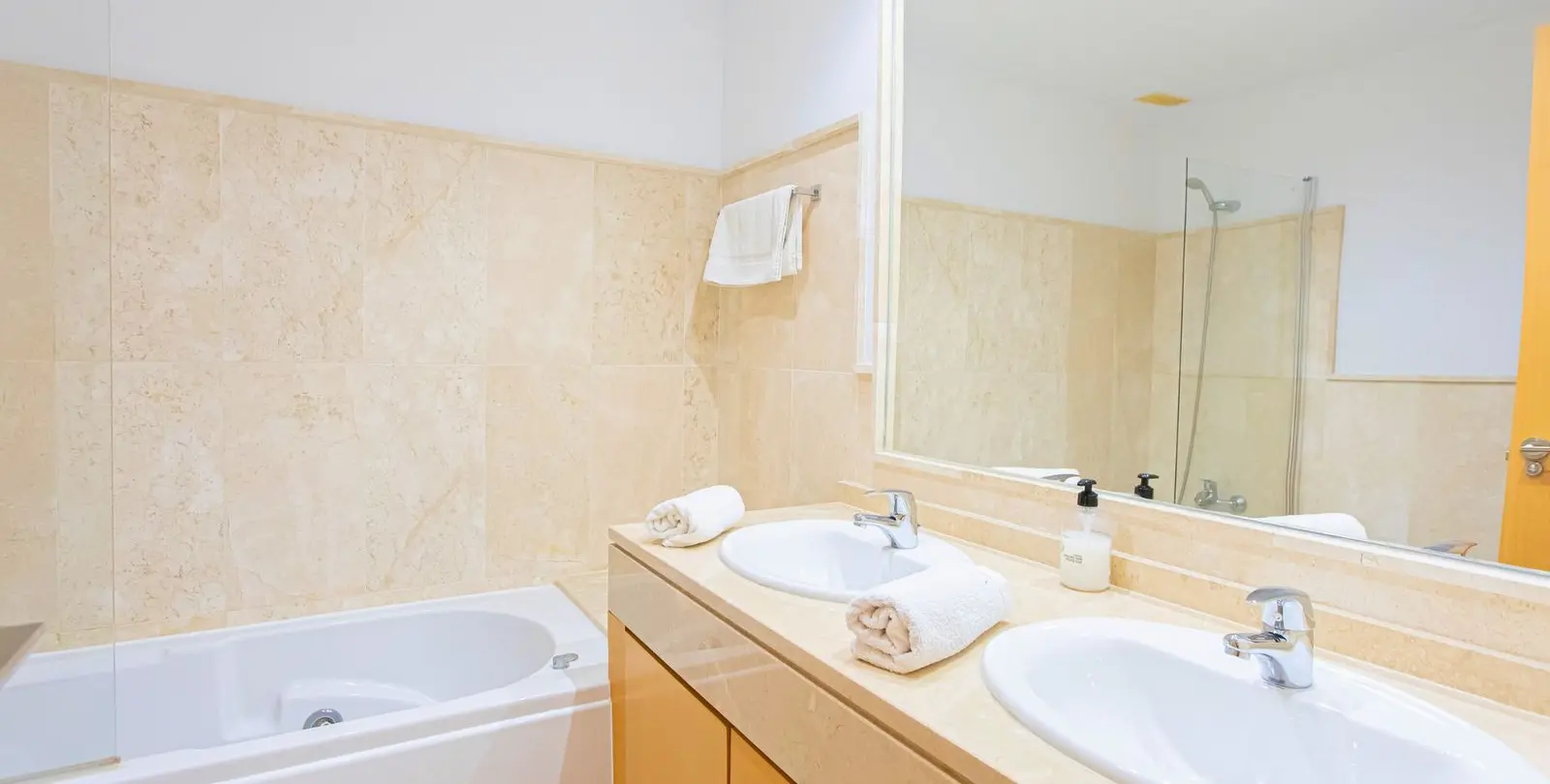 Venta de apartamento en planta baja en Casares Playa 22