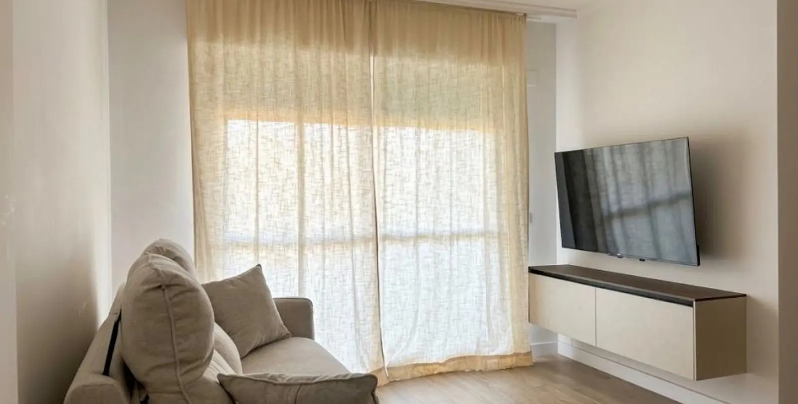Sale of middle floor apartment in Marbella 3