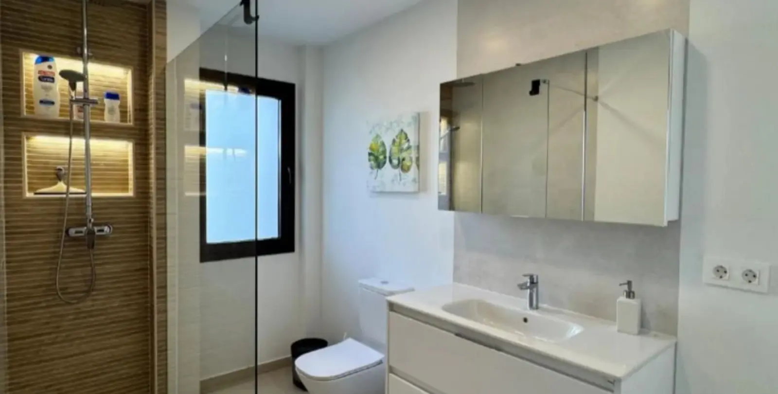 Sale of middle floor apartment in Marbella 5