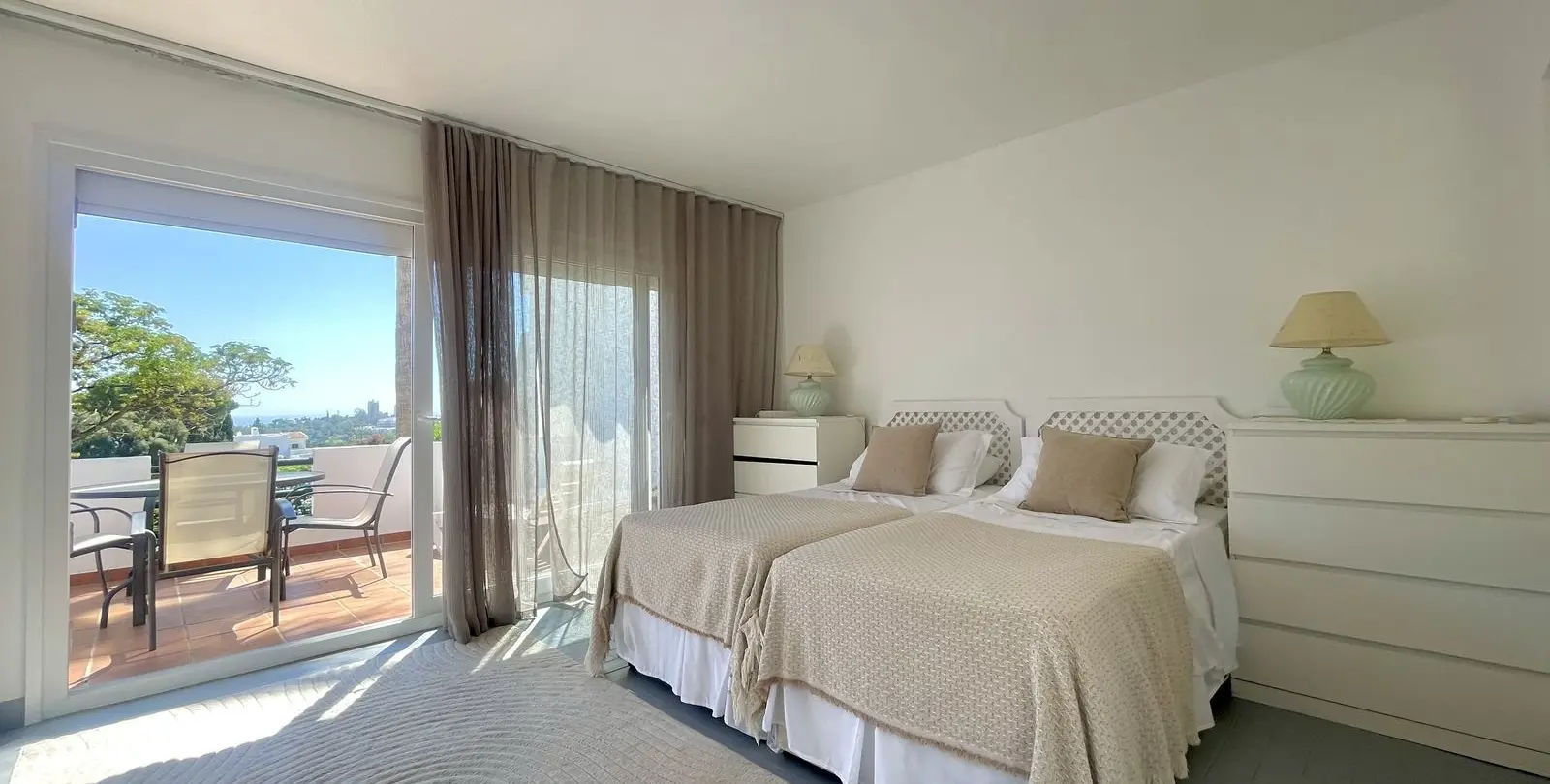 Sale of townhouse in Aloha 14