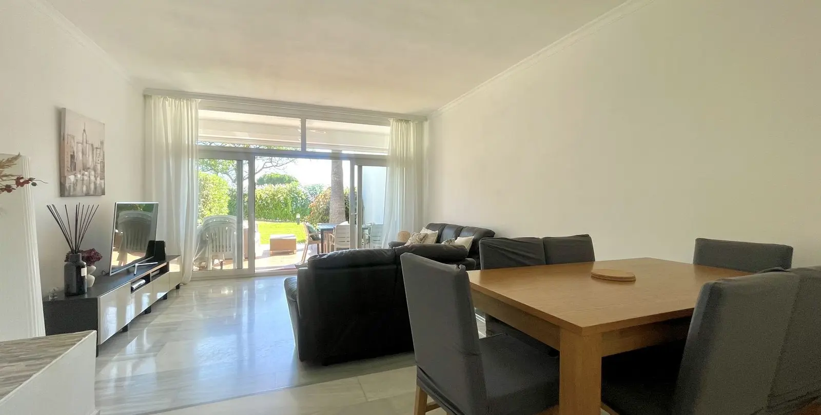 Sale of townhouse in Aloha 29