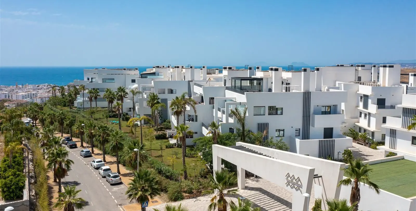 Продажа апартаментов на первом этаже в Estepona 22