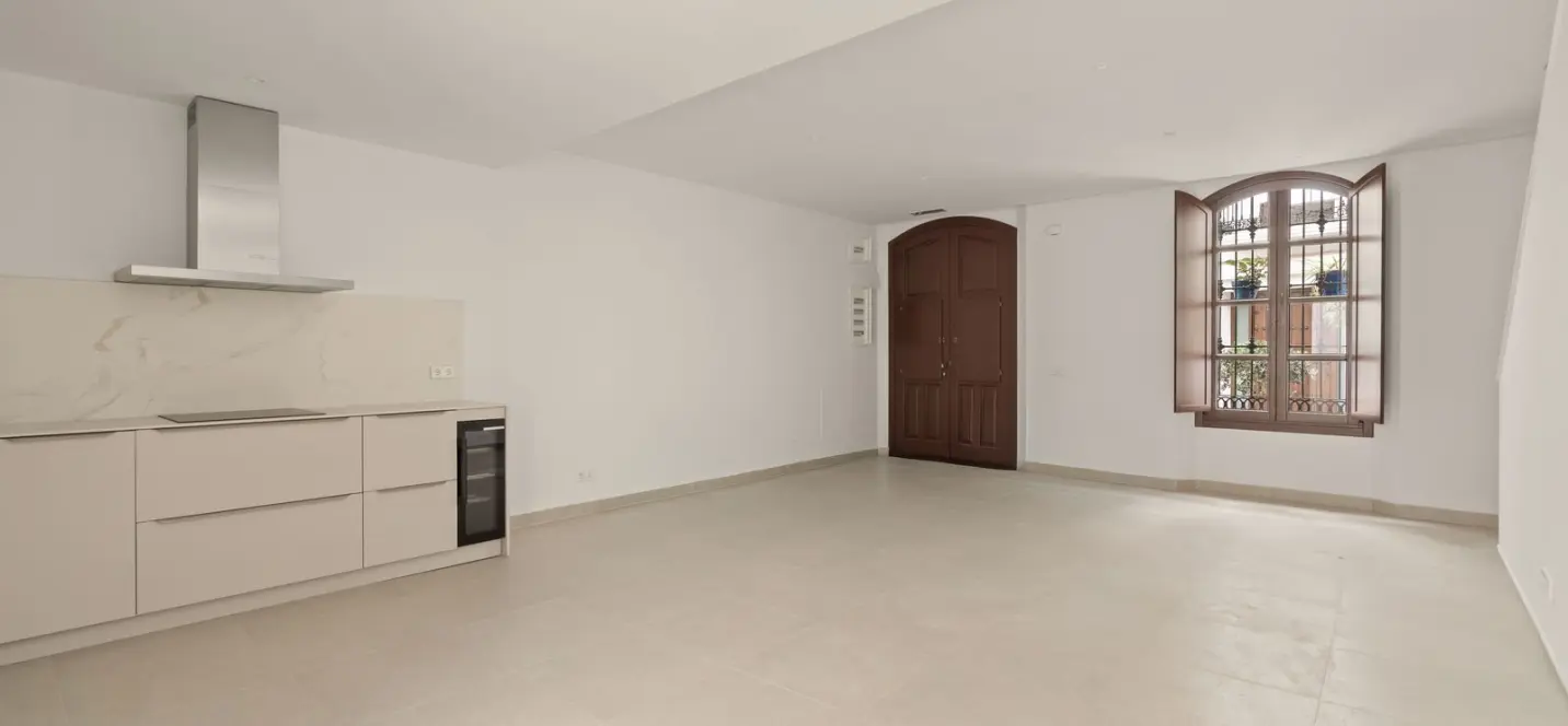 Sale of townhouse in Estepona 2