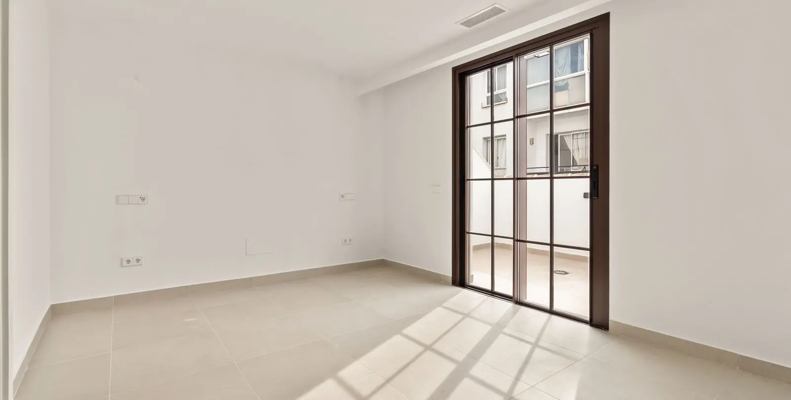 Sale of townhouse in Estepona 12