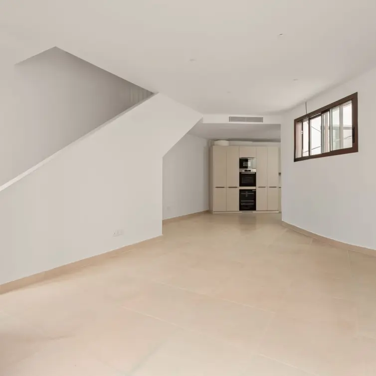 Sale of townhouse in Estepona