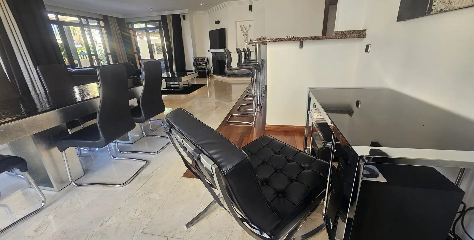 Продажа апартаментов на среднем этаже в Puerto Banús 12