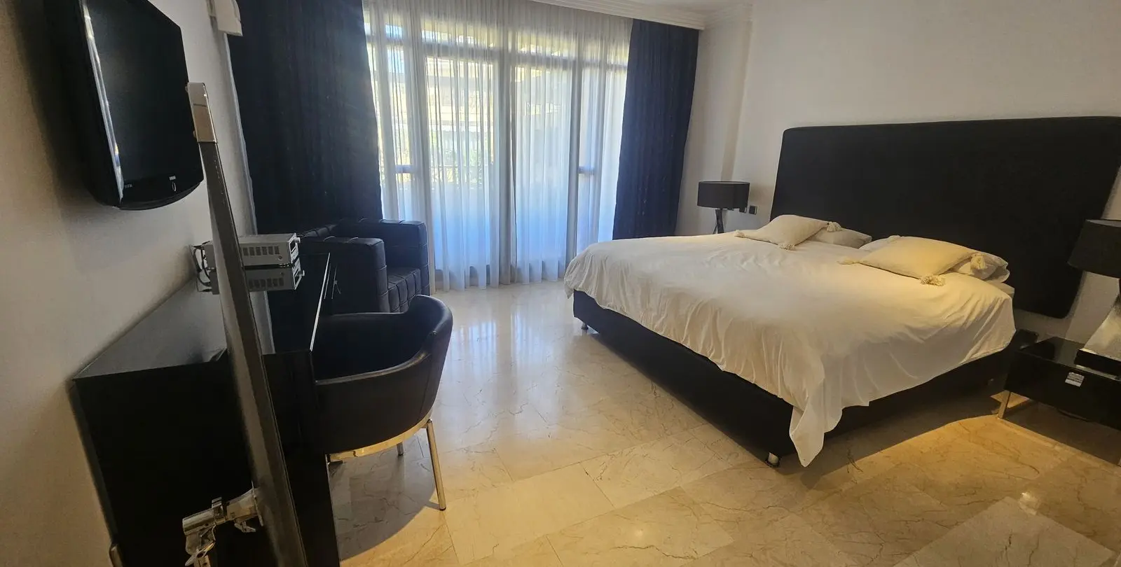 Продажа апартаментов на среднем этаже в Puerto Banús 25