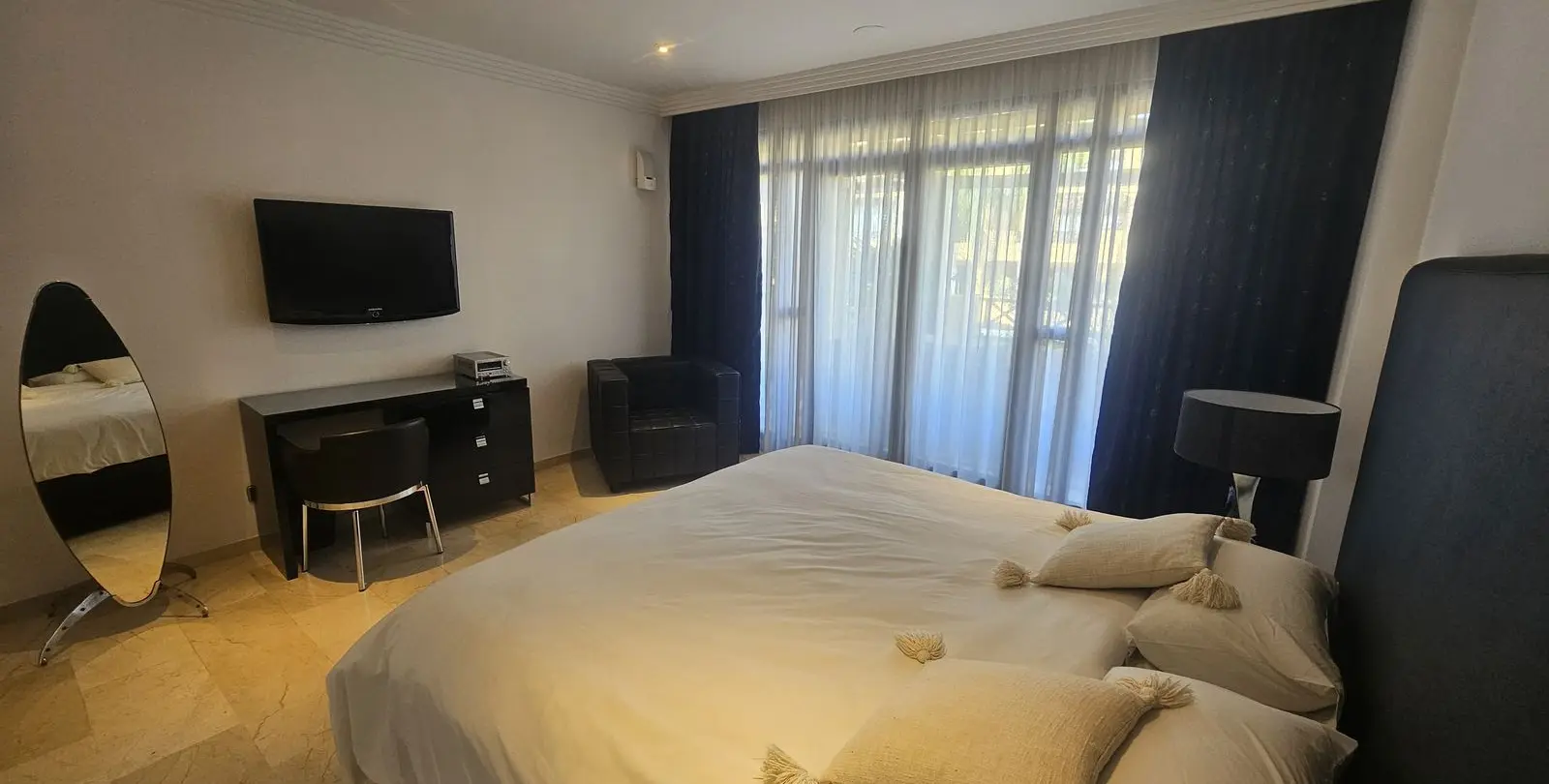 Продажа апартаментов на среднем этаже в Puerto Banús 26