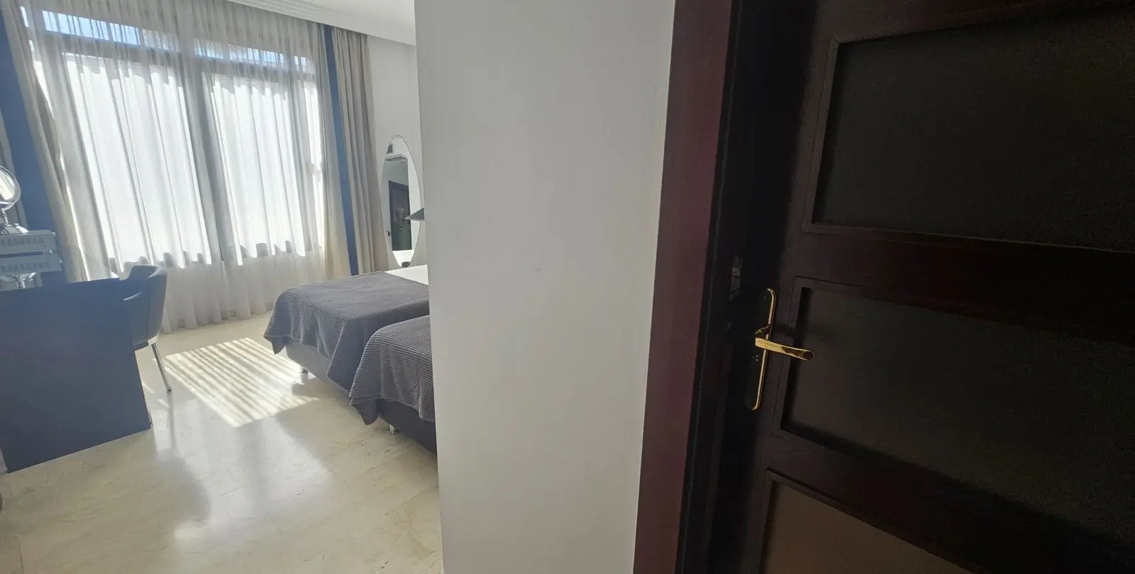 Продажа апартаментов на среднем этаже в Puerto Banús 32