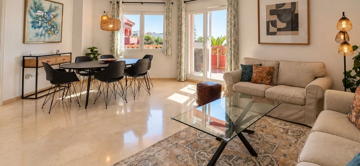 Venta de ático dúplex en Elviria 1