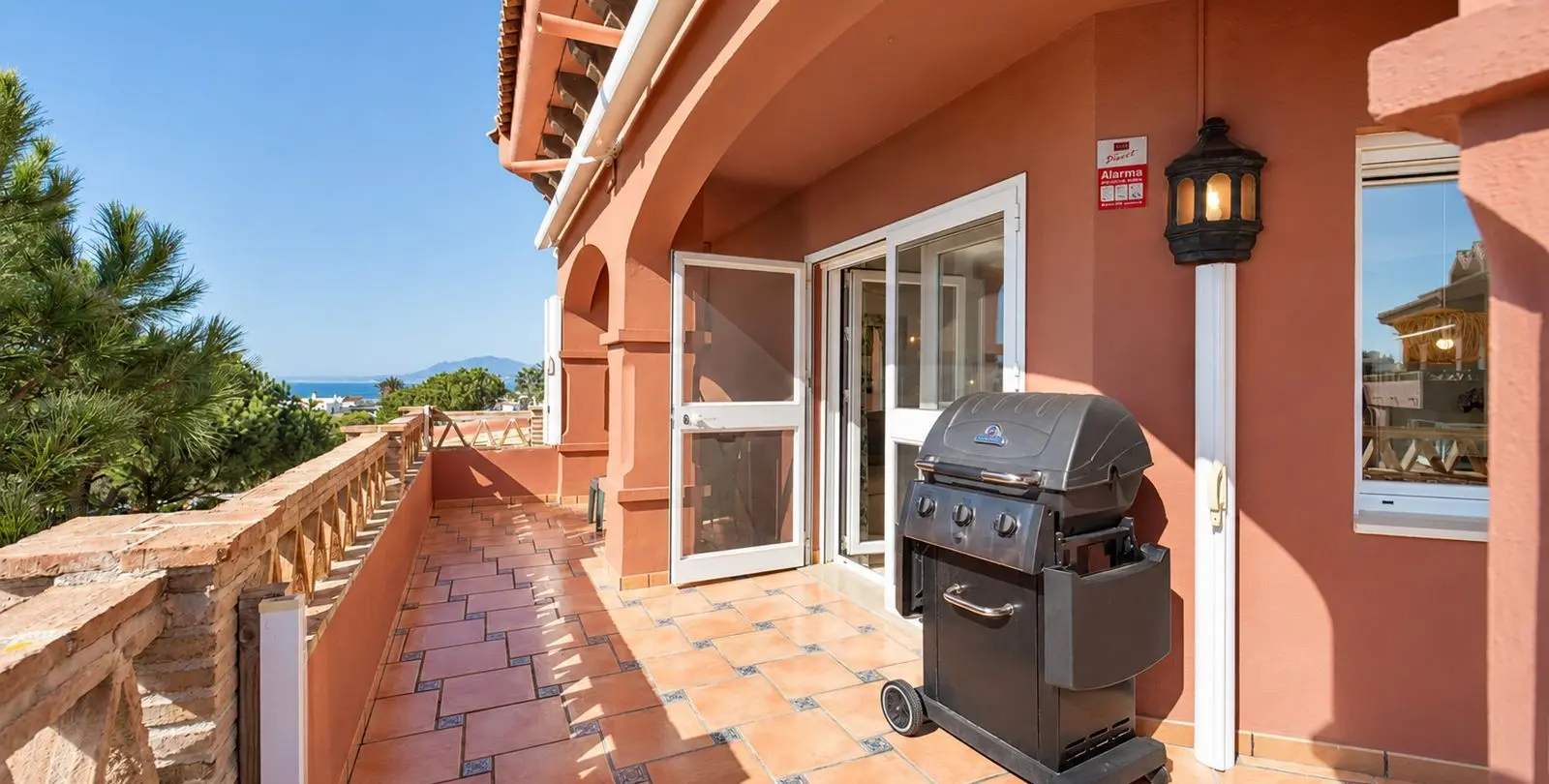 Venta de ático dúplex en Elviria 4