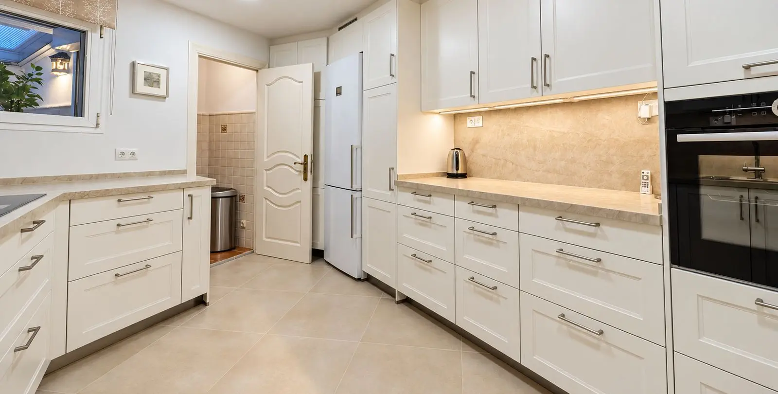 Venta de ático dúplex en Elviria 10
