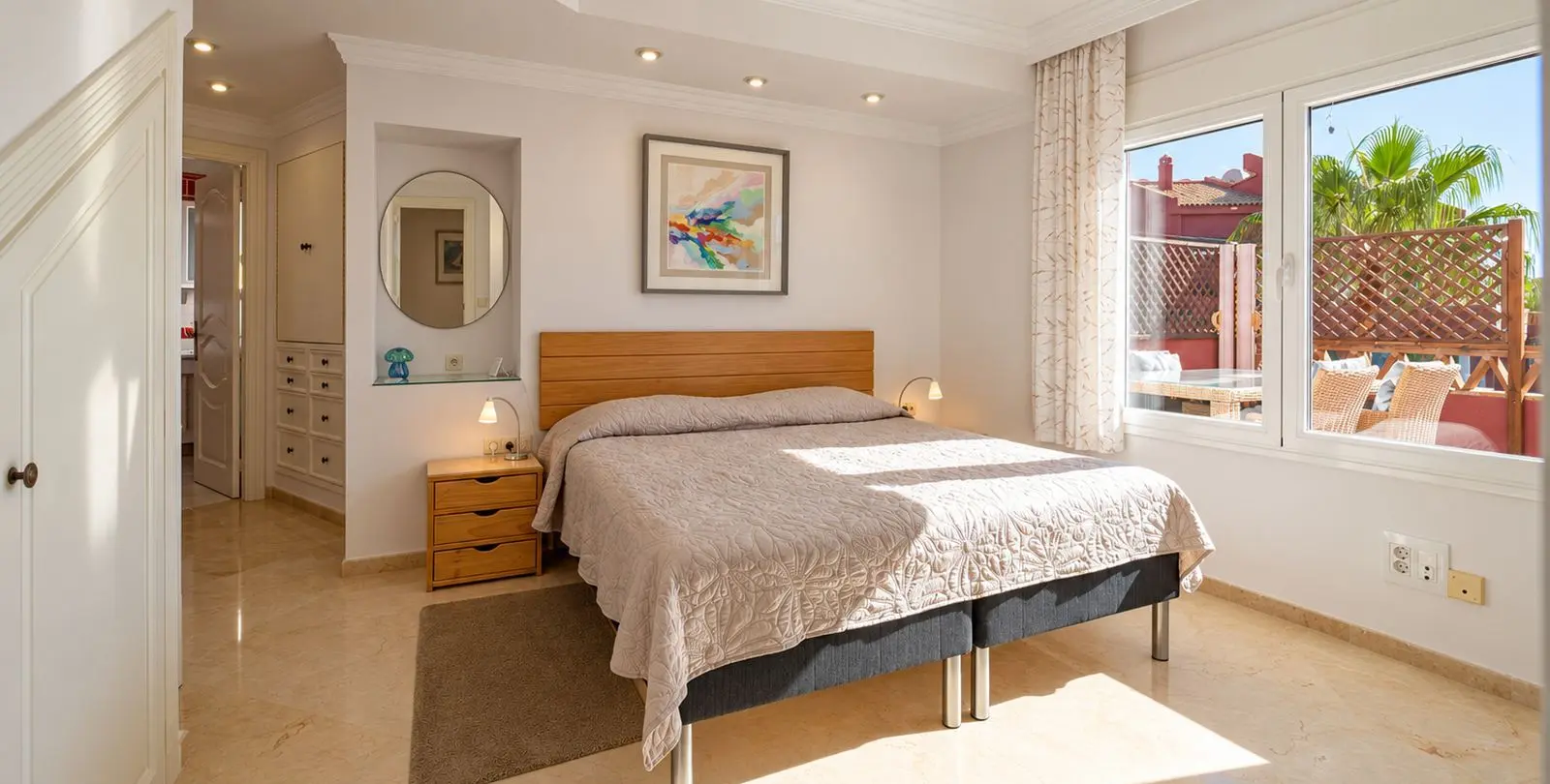 Venta de ático dúplex en Elviria 13