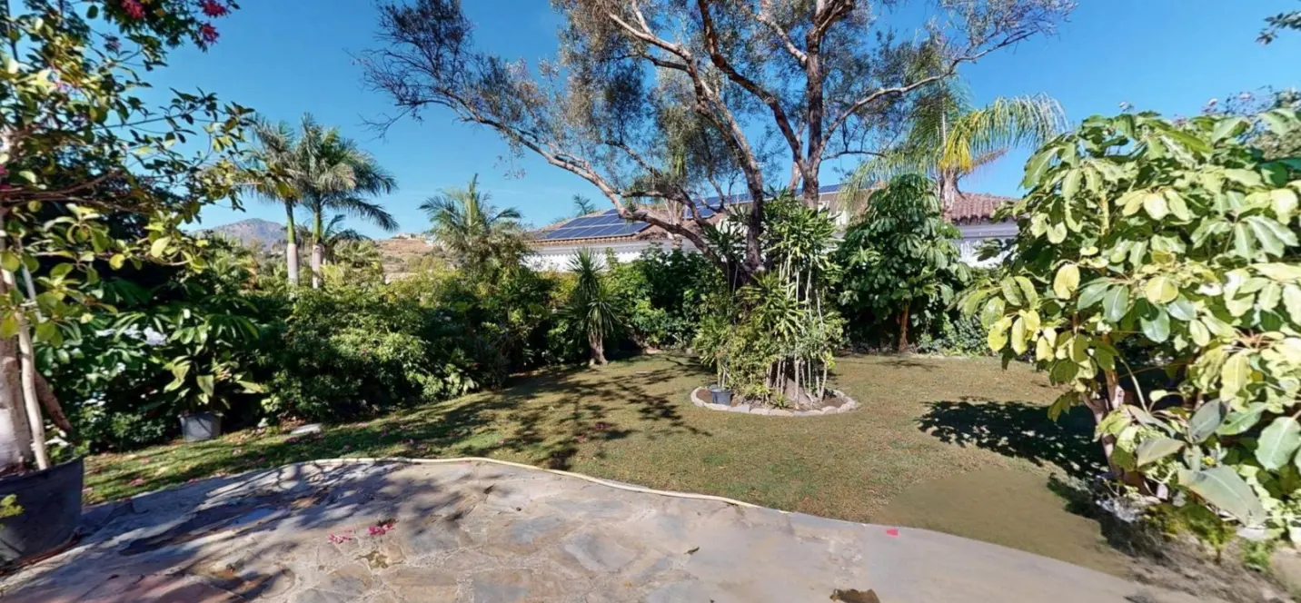 Venta de villa independiente en San Pedro de Alcántara 2
