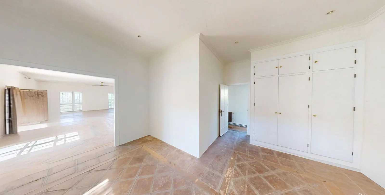 Venta de villa independiente en San Pedro de Alcántara 12