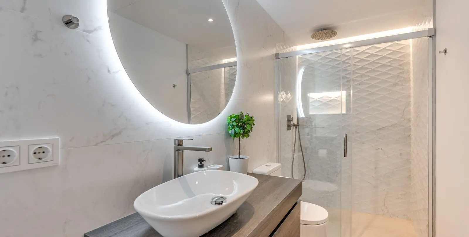 Venta de villa independiente en Estepona 25