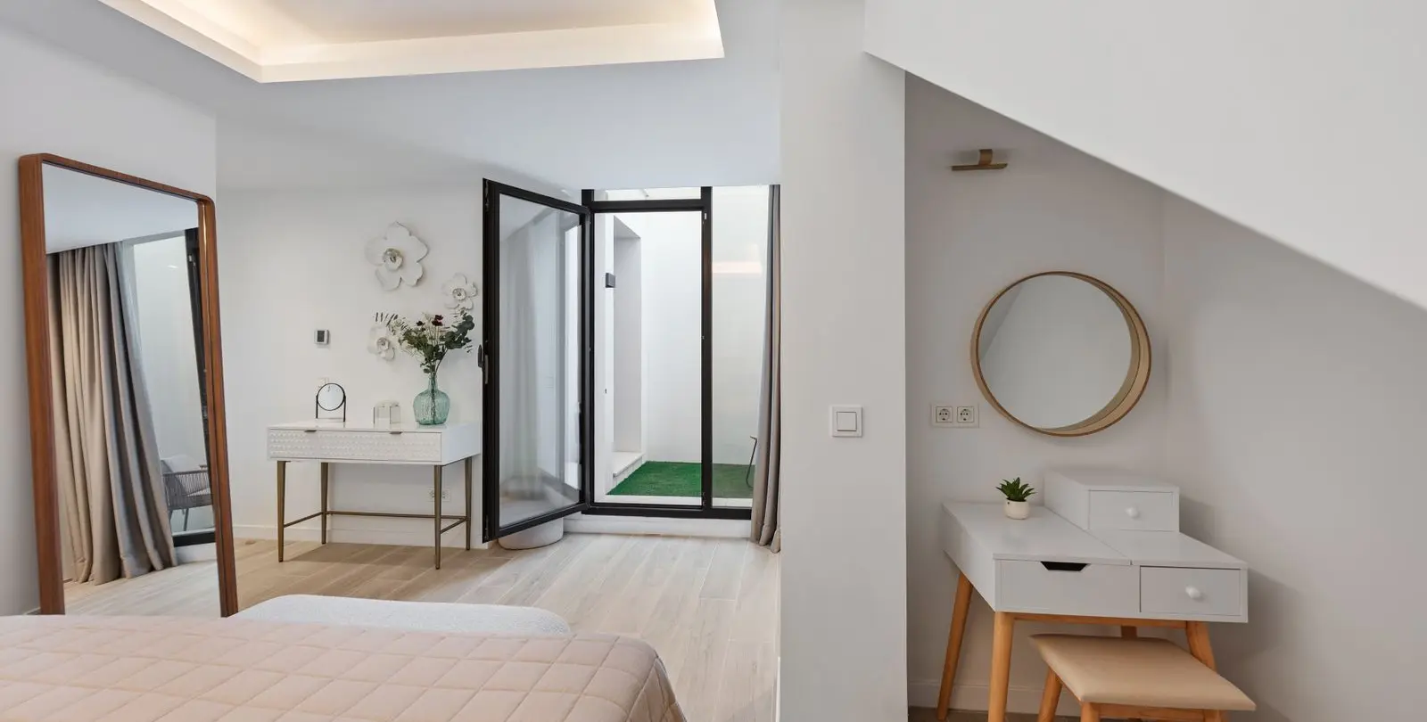 Venta de villa independiente en Estepona 30