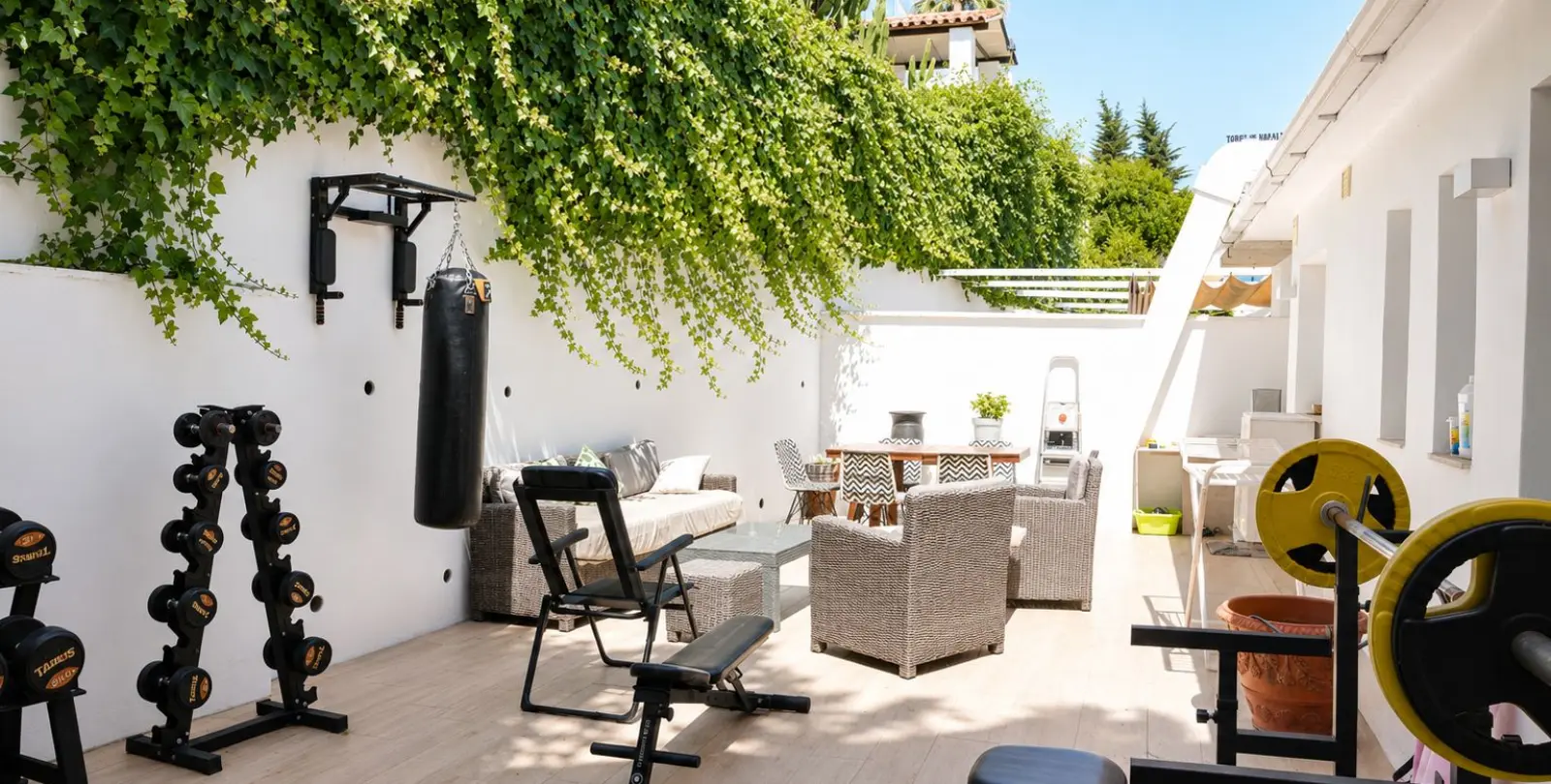 Venta de villa independiente en Marbella 1