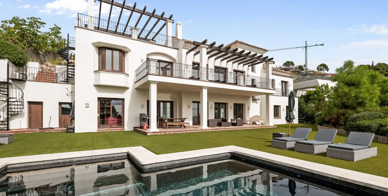 Venta de villa independiente en Benahavís 1