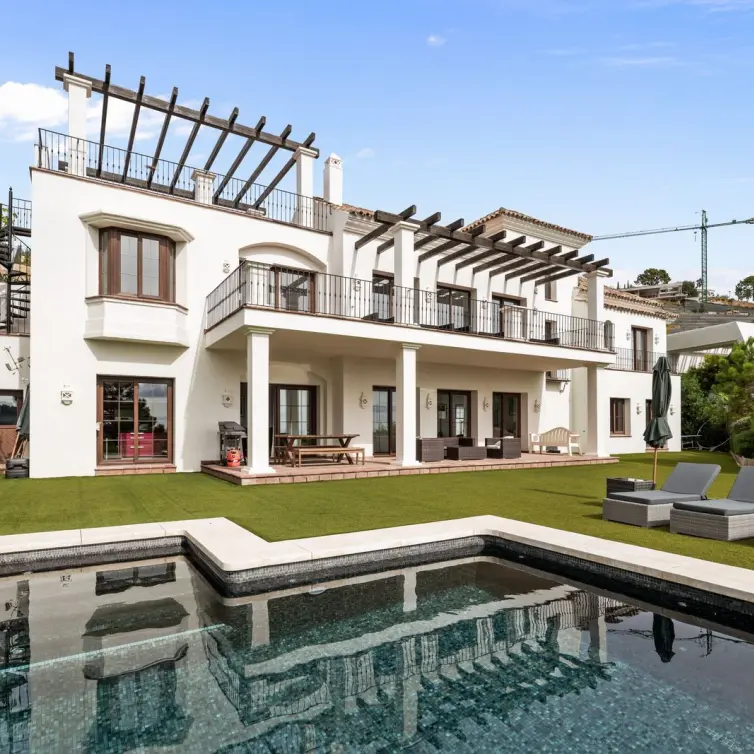 Venta de villa independiente en Benahavís