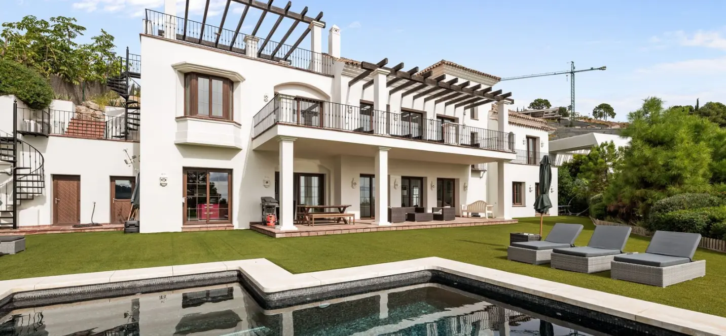 Venta de villa independiente en Benahavís 0