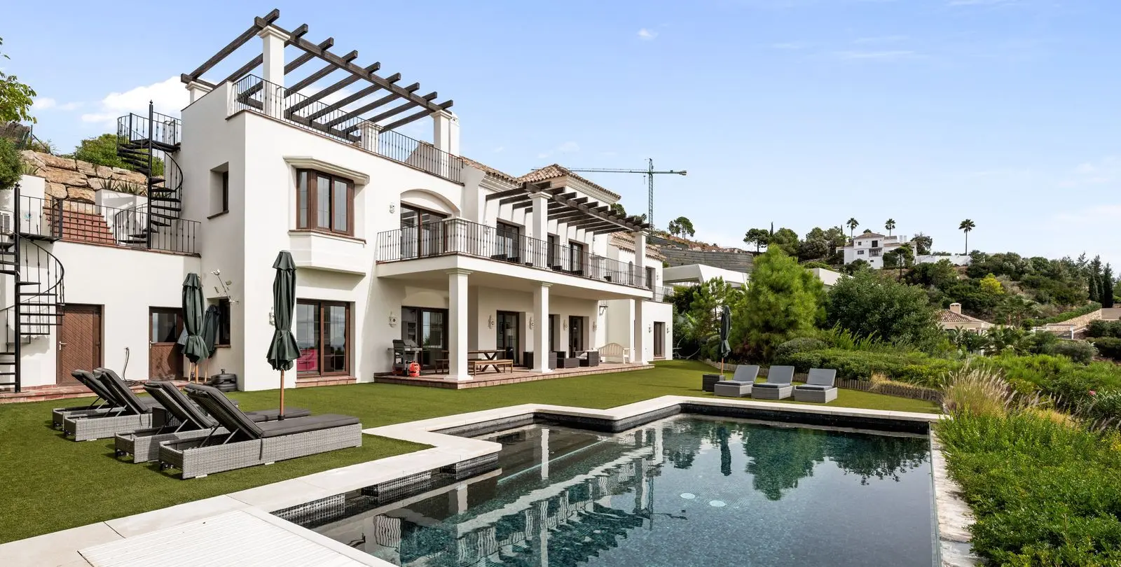 Venta de villa independiente en Benahavís 2