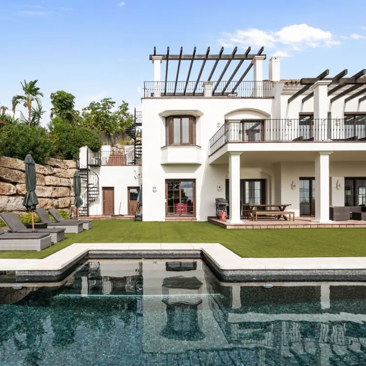 Venta de villa independiente en Benahavís