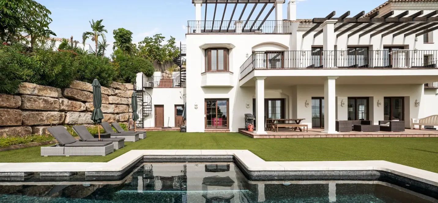 Venta de villa independiente en Benahavís 2