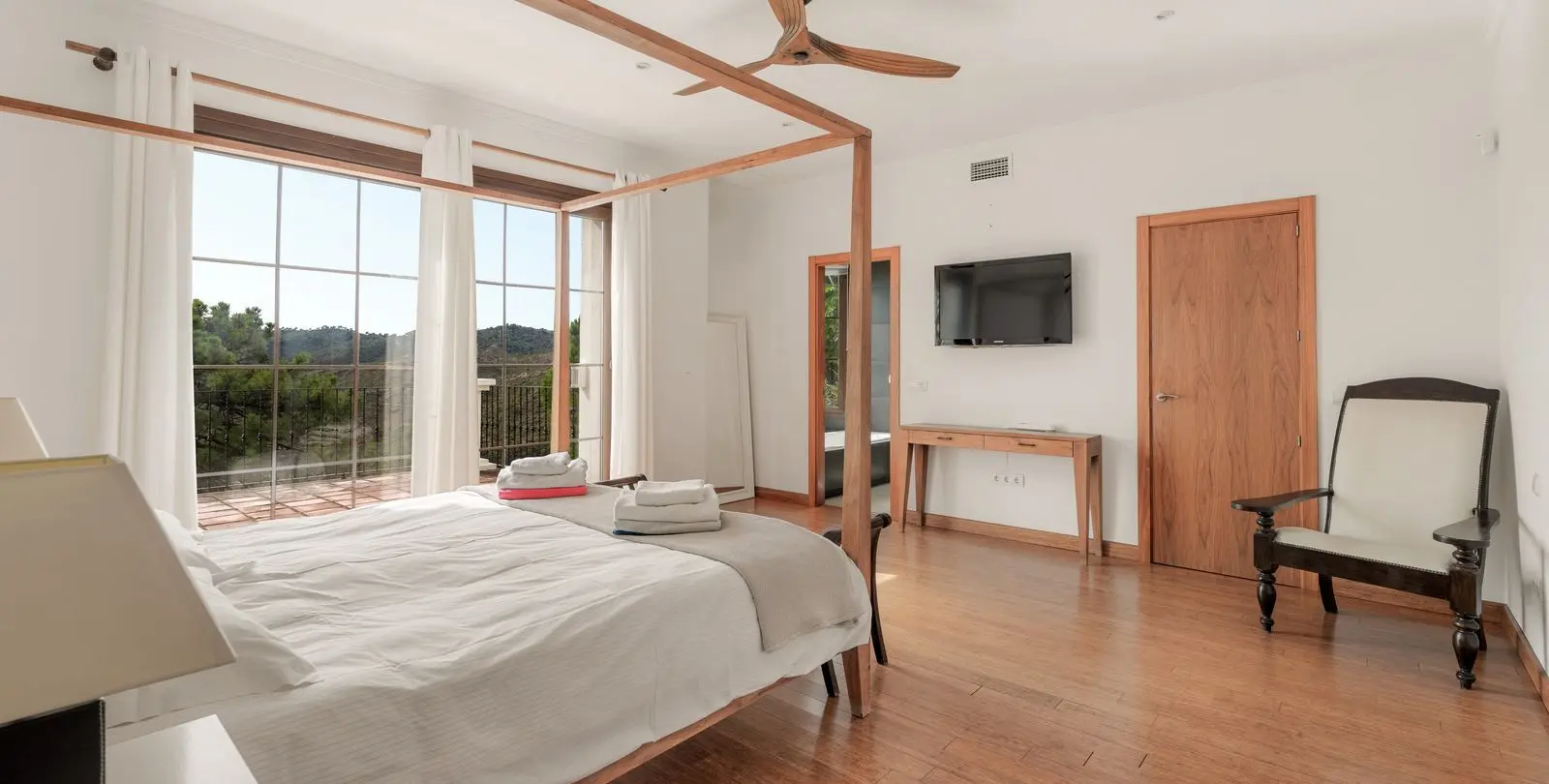 Venta de villa independiente en Benahavís 23