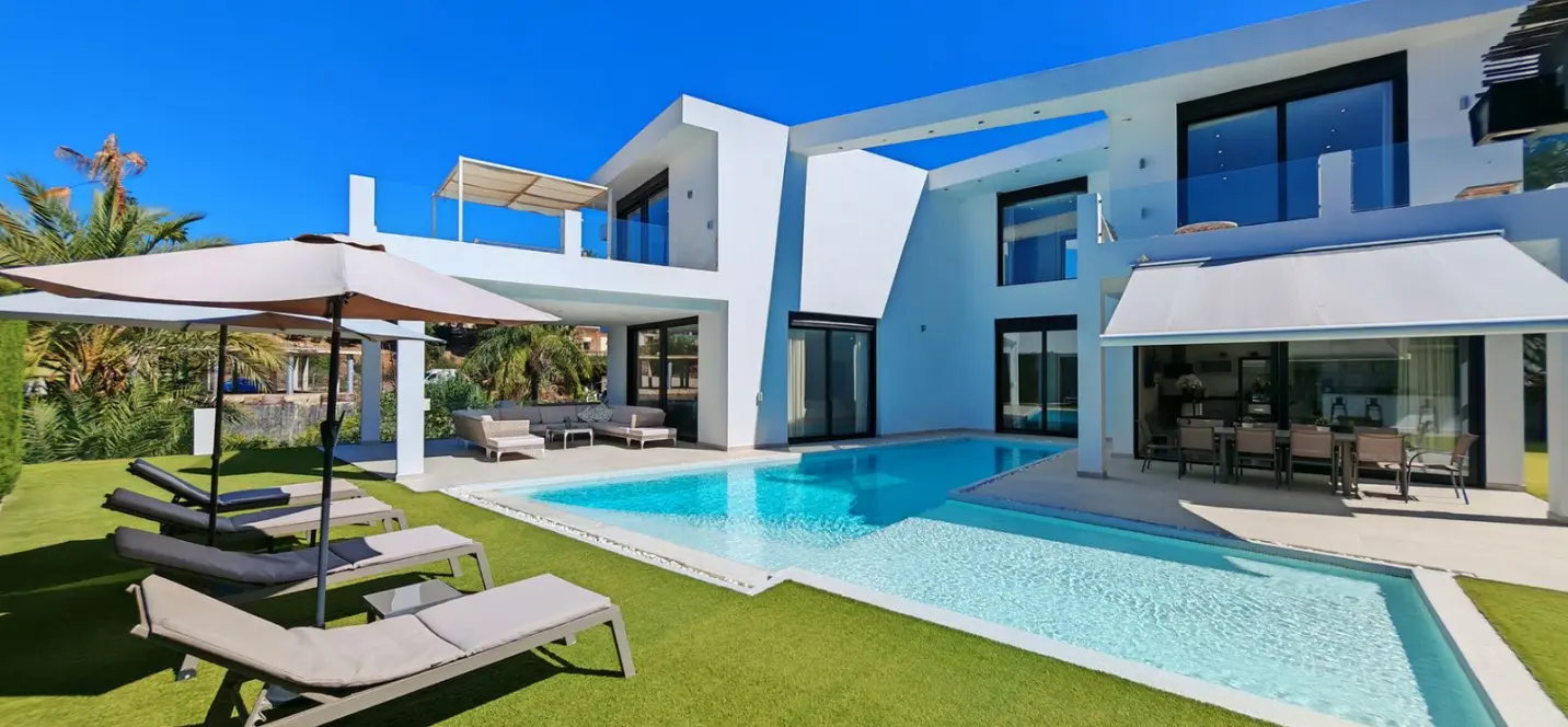Venta de villa independiente en El Rosario 0