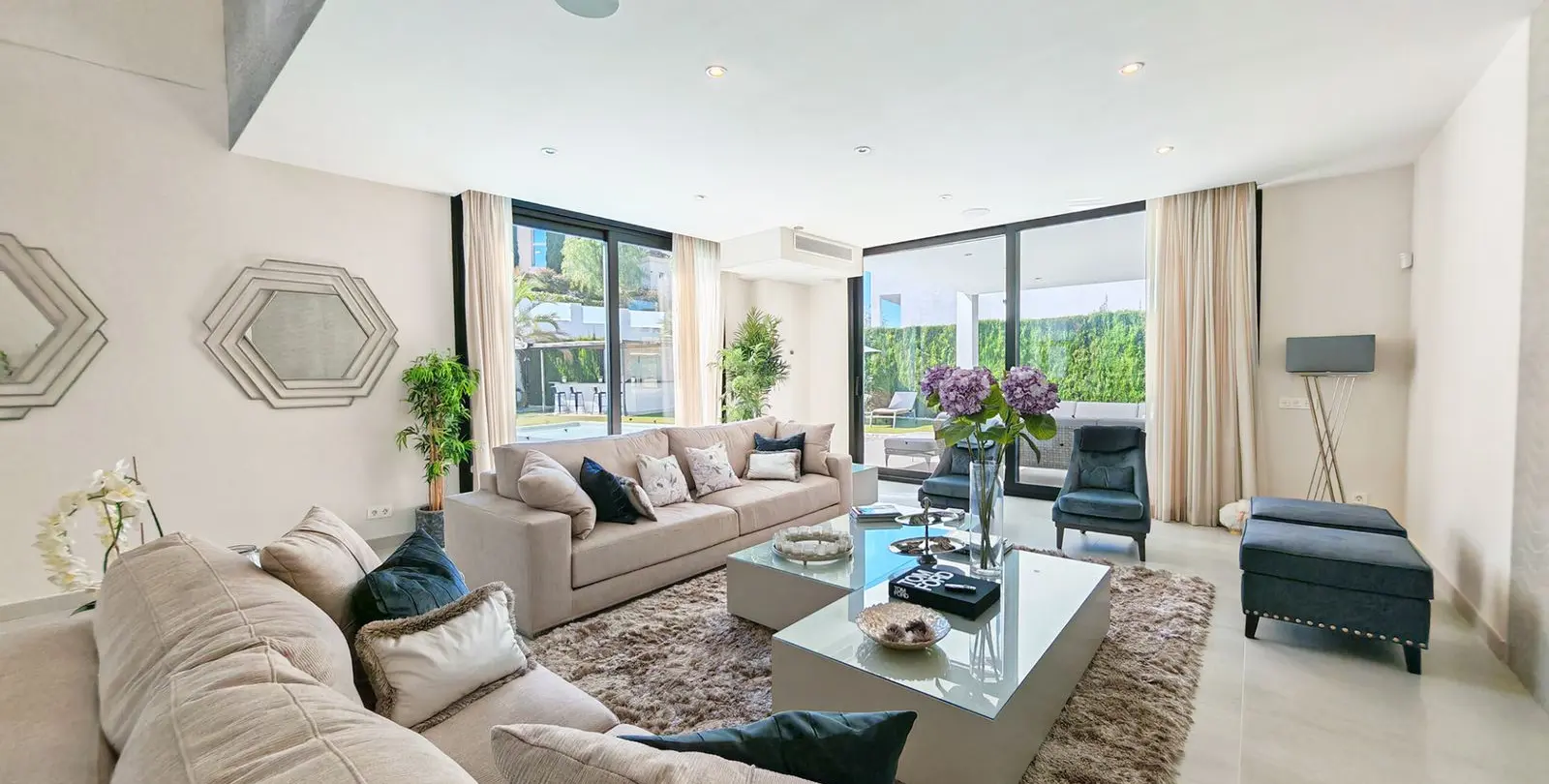 Venta de villa independiente en El Rosario 5