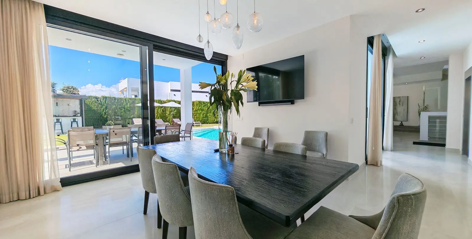 Venta de villa independiente en El Rosario 7