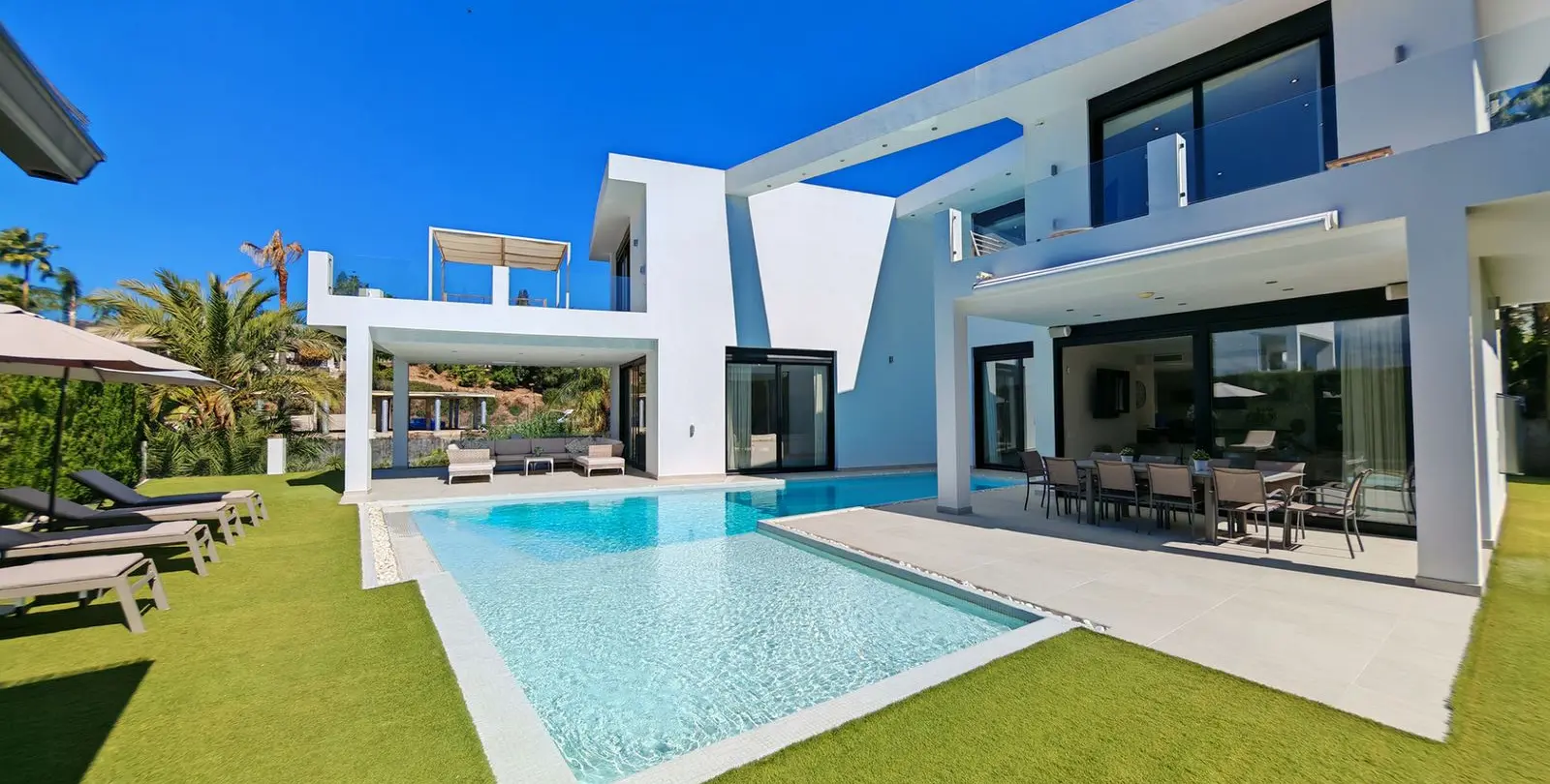 Venta de villa independiente en El Rosario 38