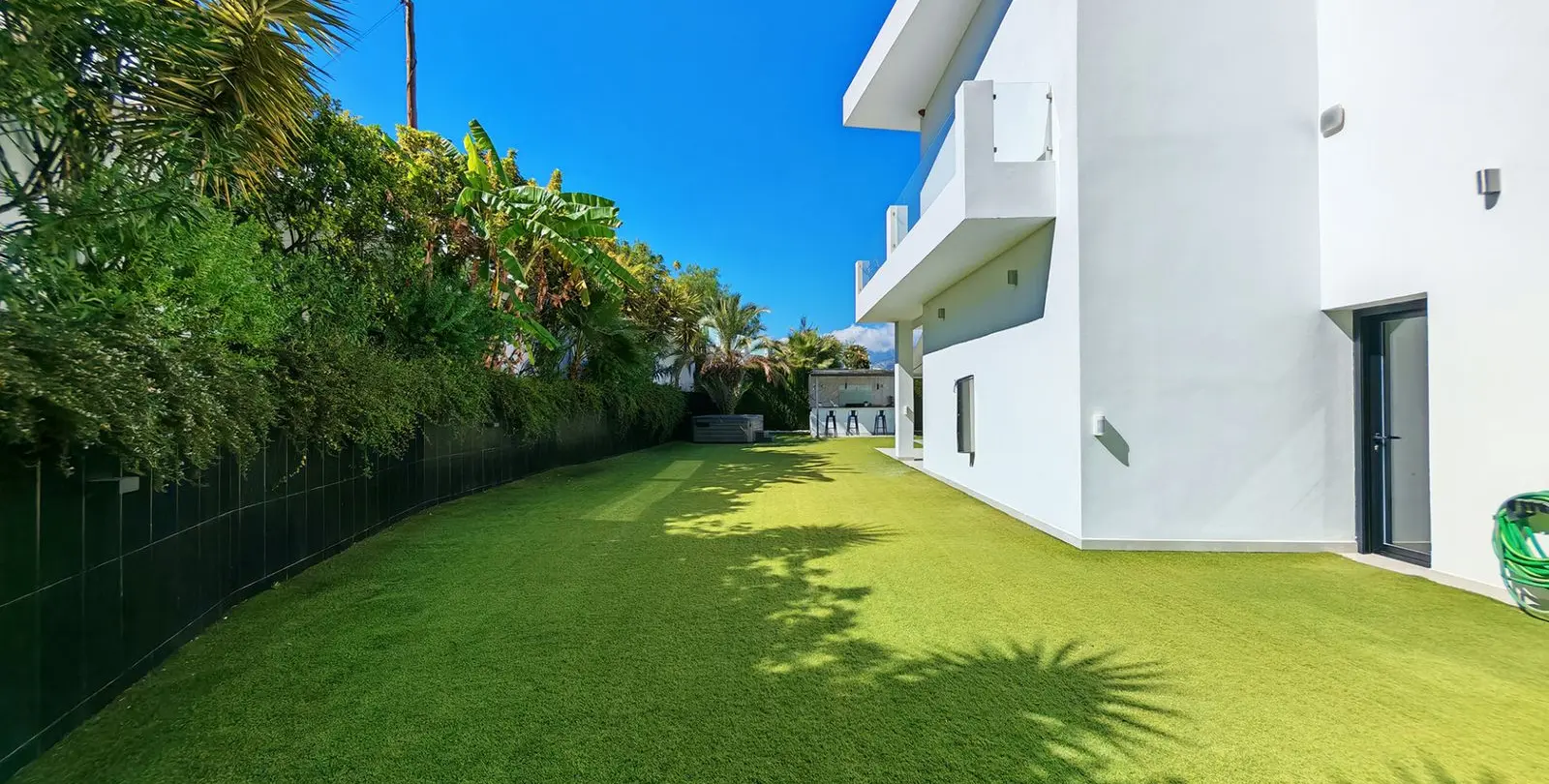 Venta de villa independiente en El Rosario 44