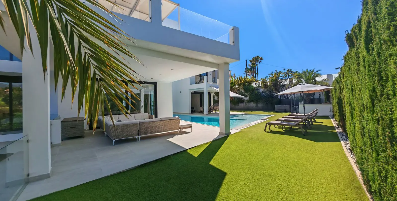 Venta de villa independiente en El Rosario 53