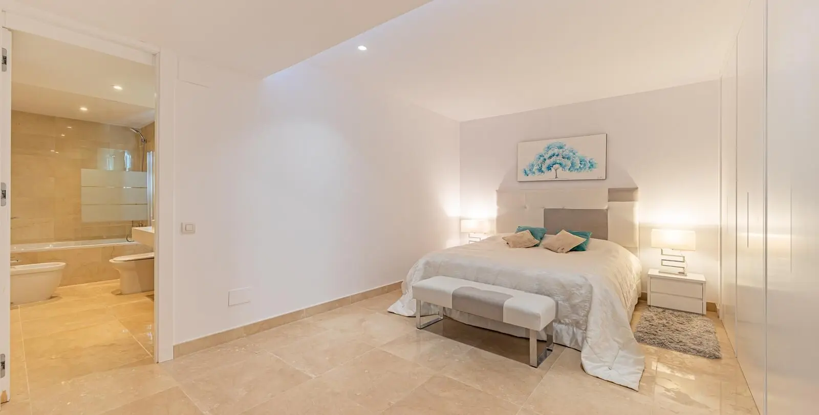 Продажа  отдельно стоящей виллы в Marbella 13