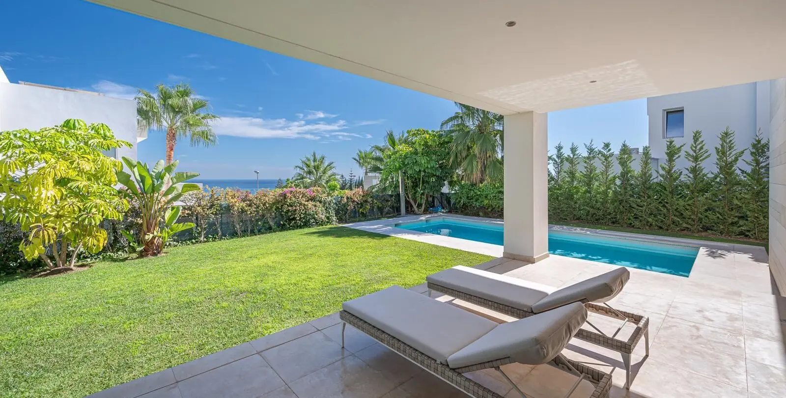 Продажа  отдельно стоящей виллы в Marbella 25