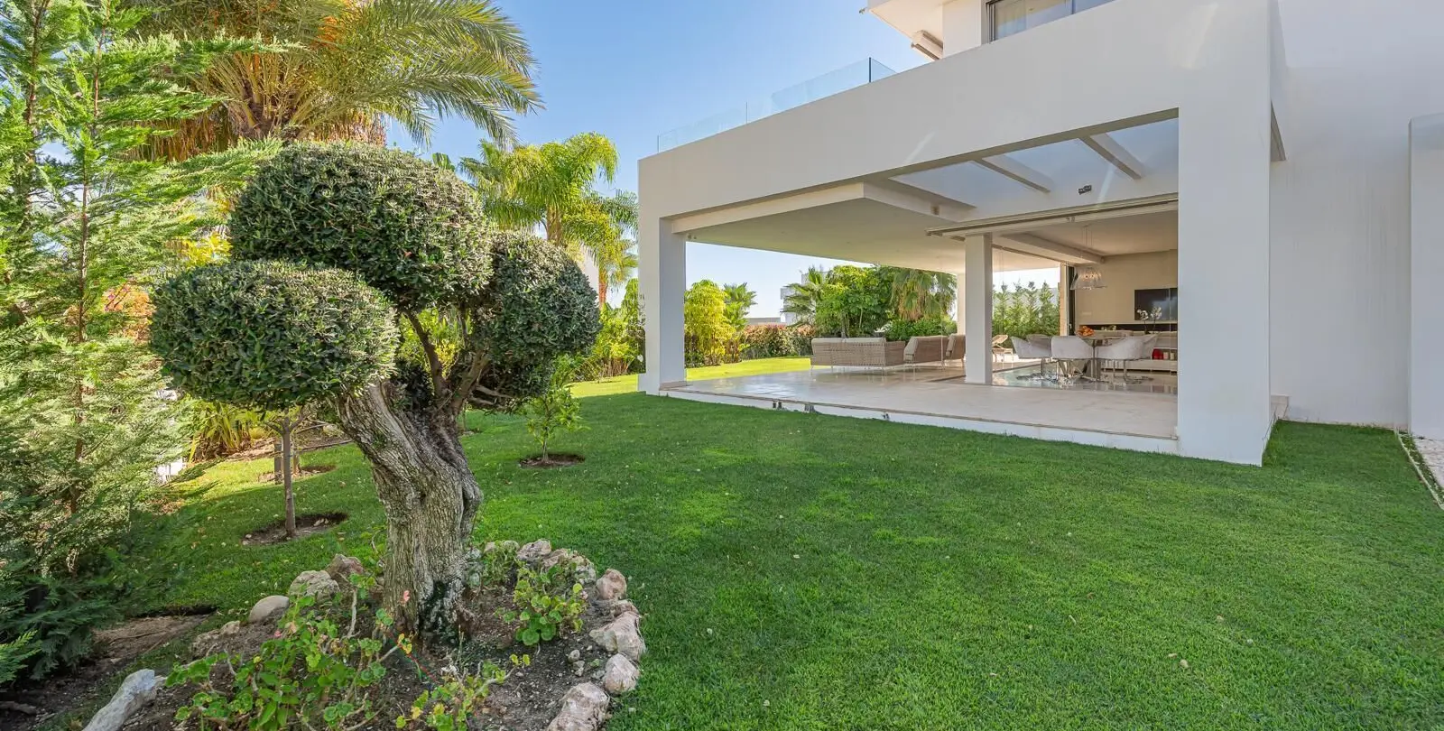 Продажа  отдельно стоящей виллы в Marbella 33