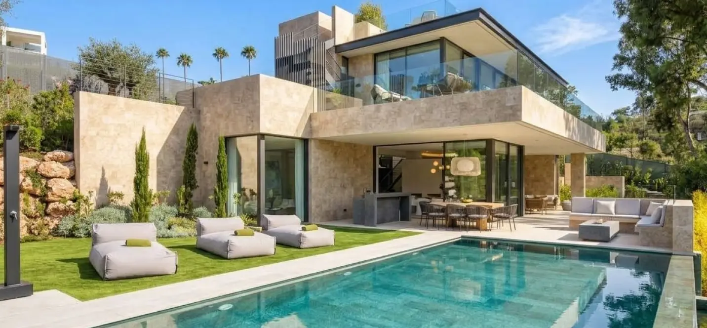 Venta de villa independiente en Marbella 0