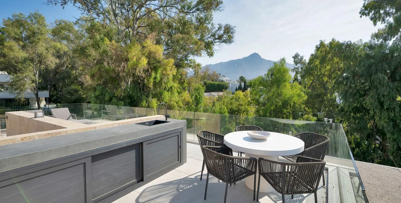 Venta de villa independiente en Marbella 56