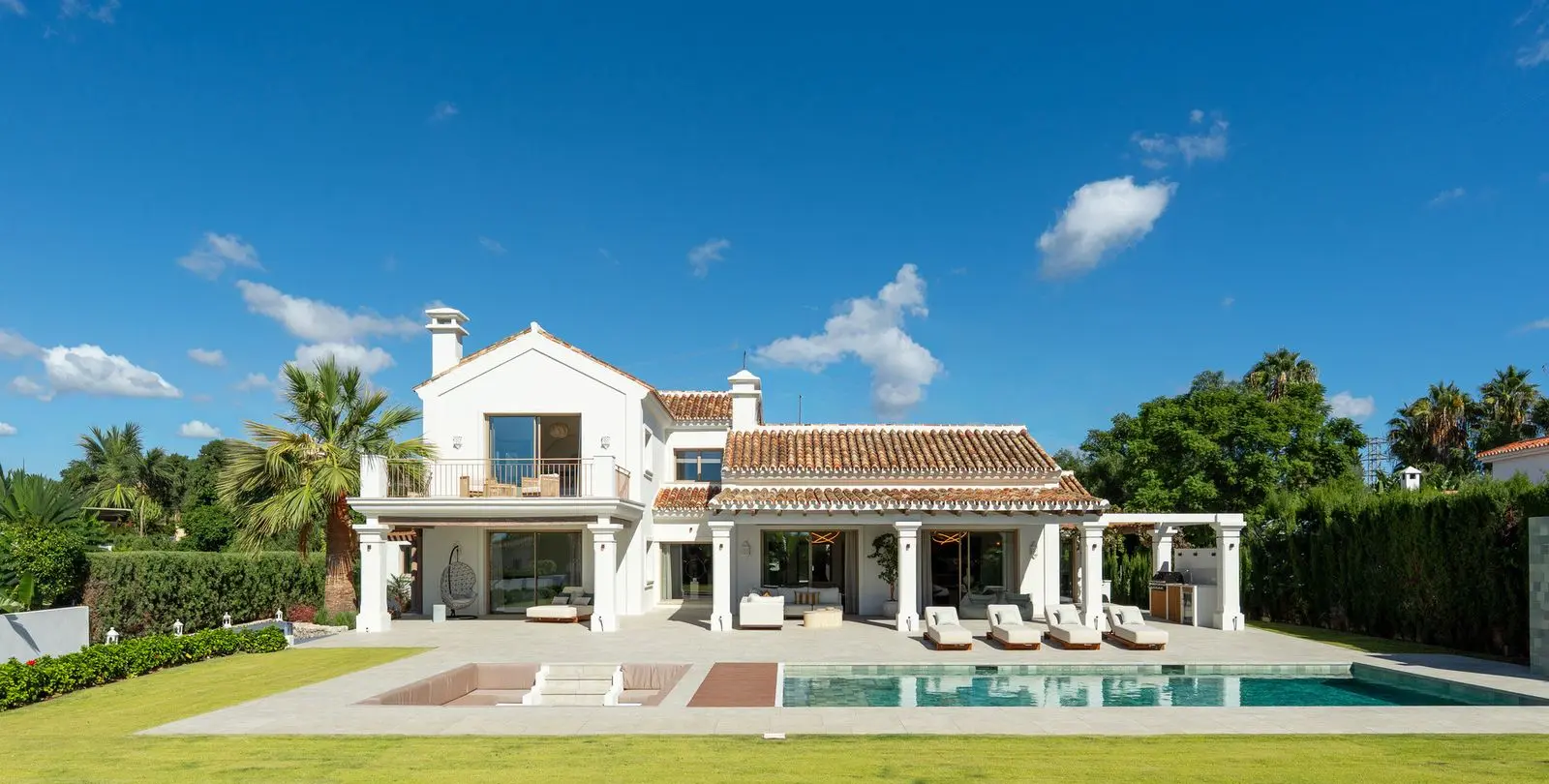 Venta de villa independiente en El Rosario 1