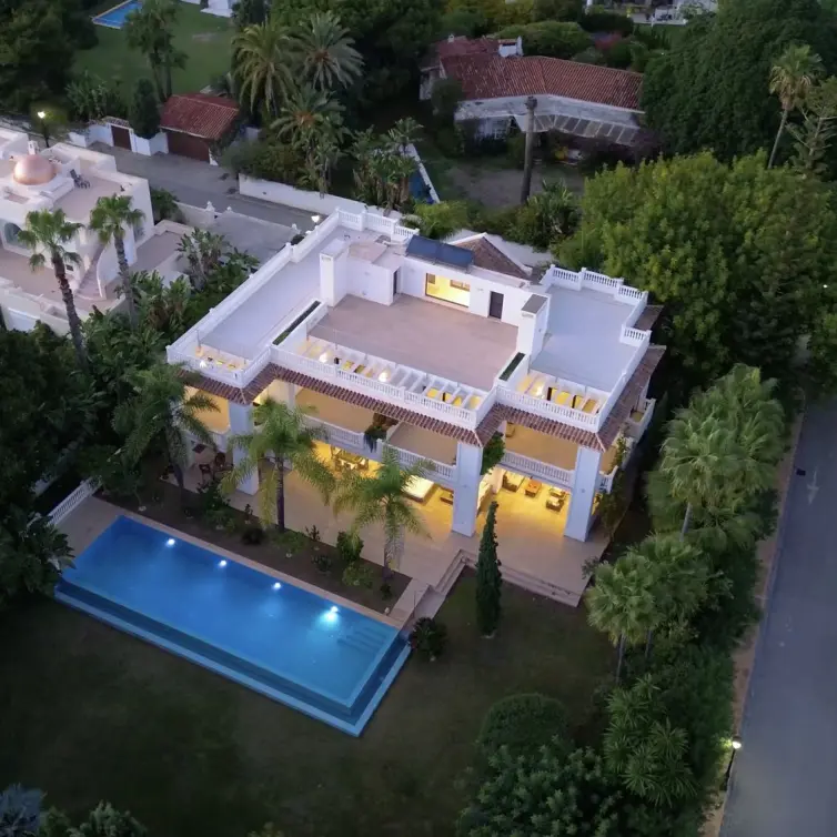 Venta de villa independiente en Guadalmina Baja