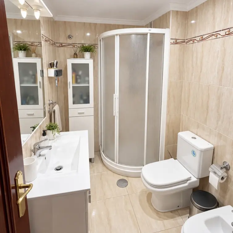 Venta de apartamento en planta media en Torremolinos