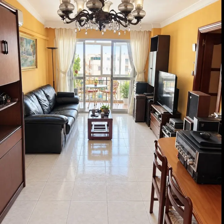 Venta de apartamento en planta media en Torremolinos