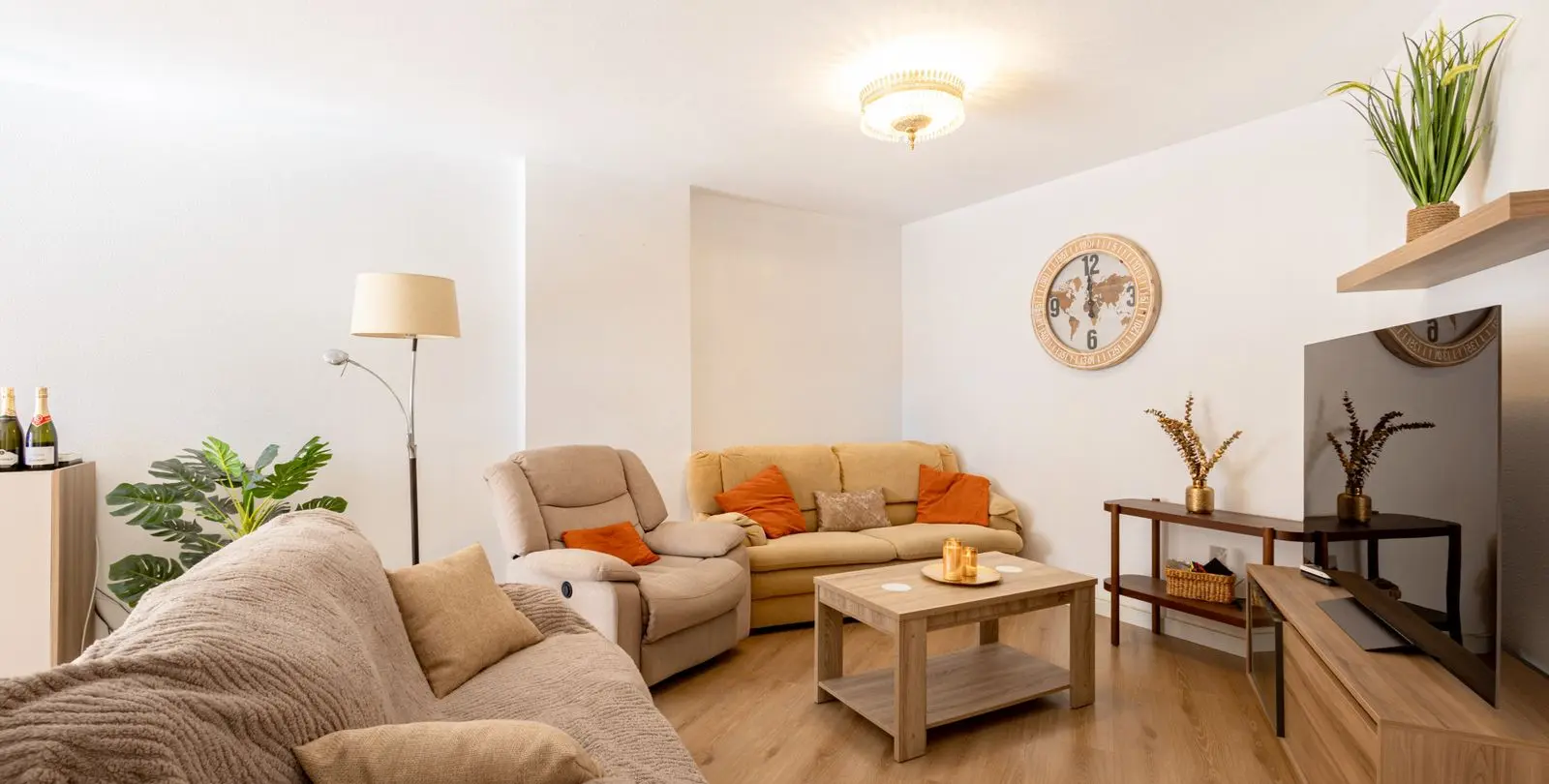 Venta de apartamento en planta media en Marbella 1