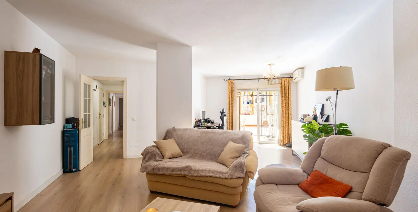 Venta de apartamento en planta media en Marbella 3