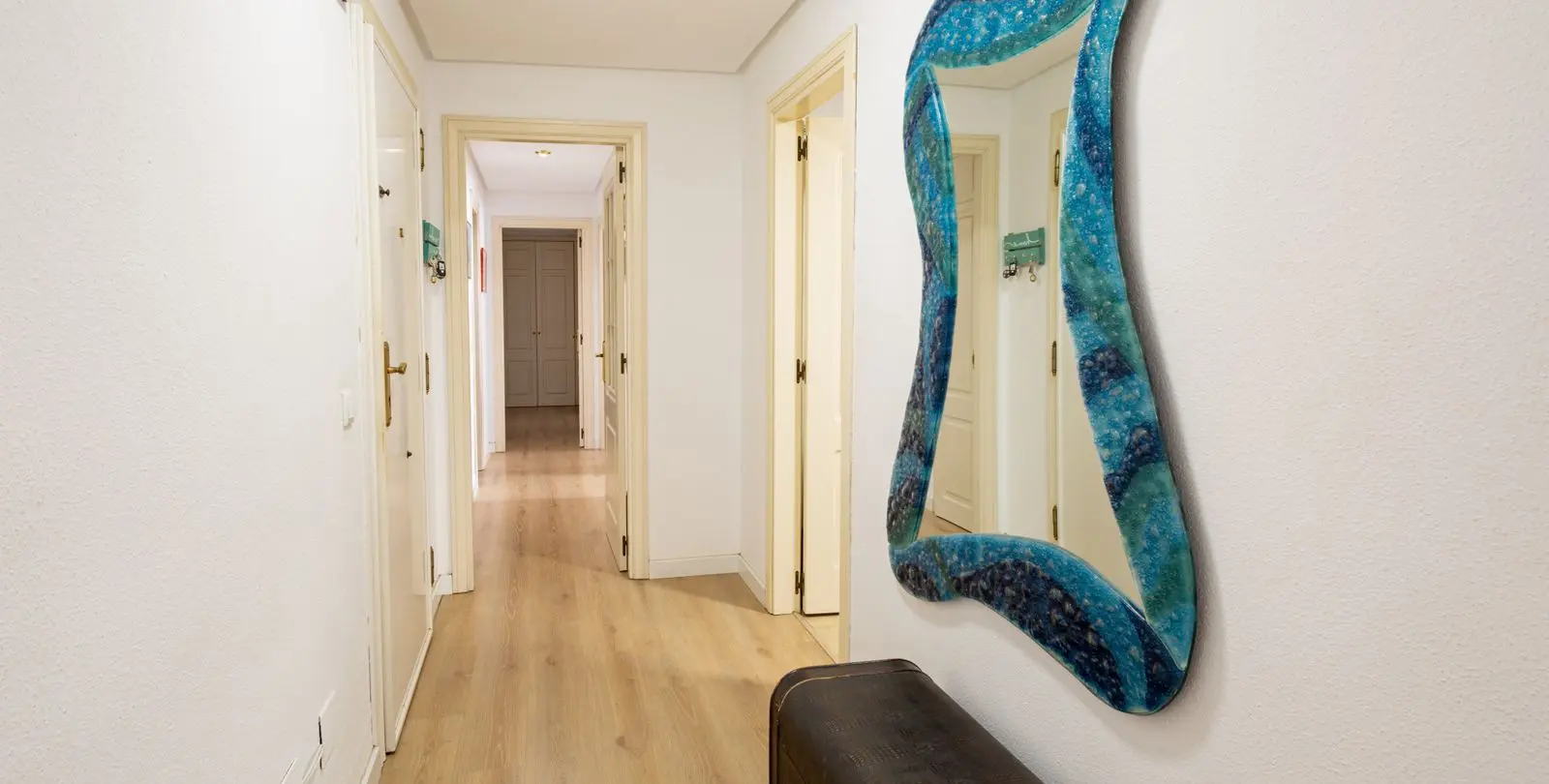 Venta de apartamento en planta media en Marbella 4