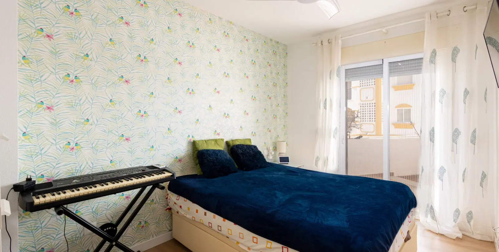 Venta de apartamento en planta media en Marbella 9