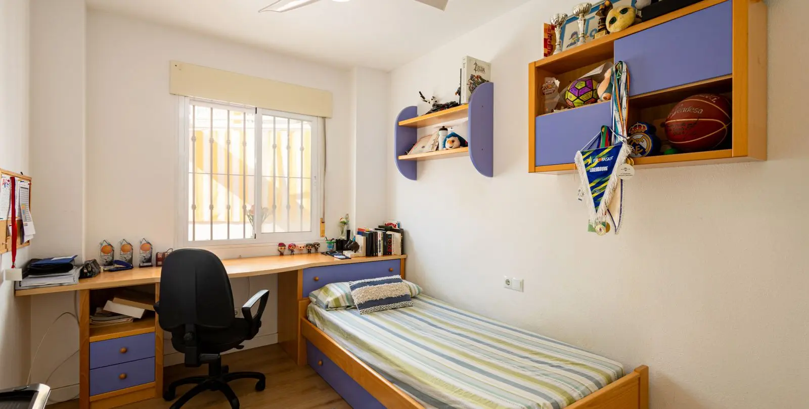 Venta de apartamento en planta media en Marbella 11