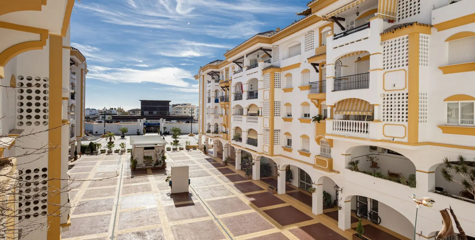 Venta de apartamento en planta media en Marbella 21